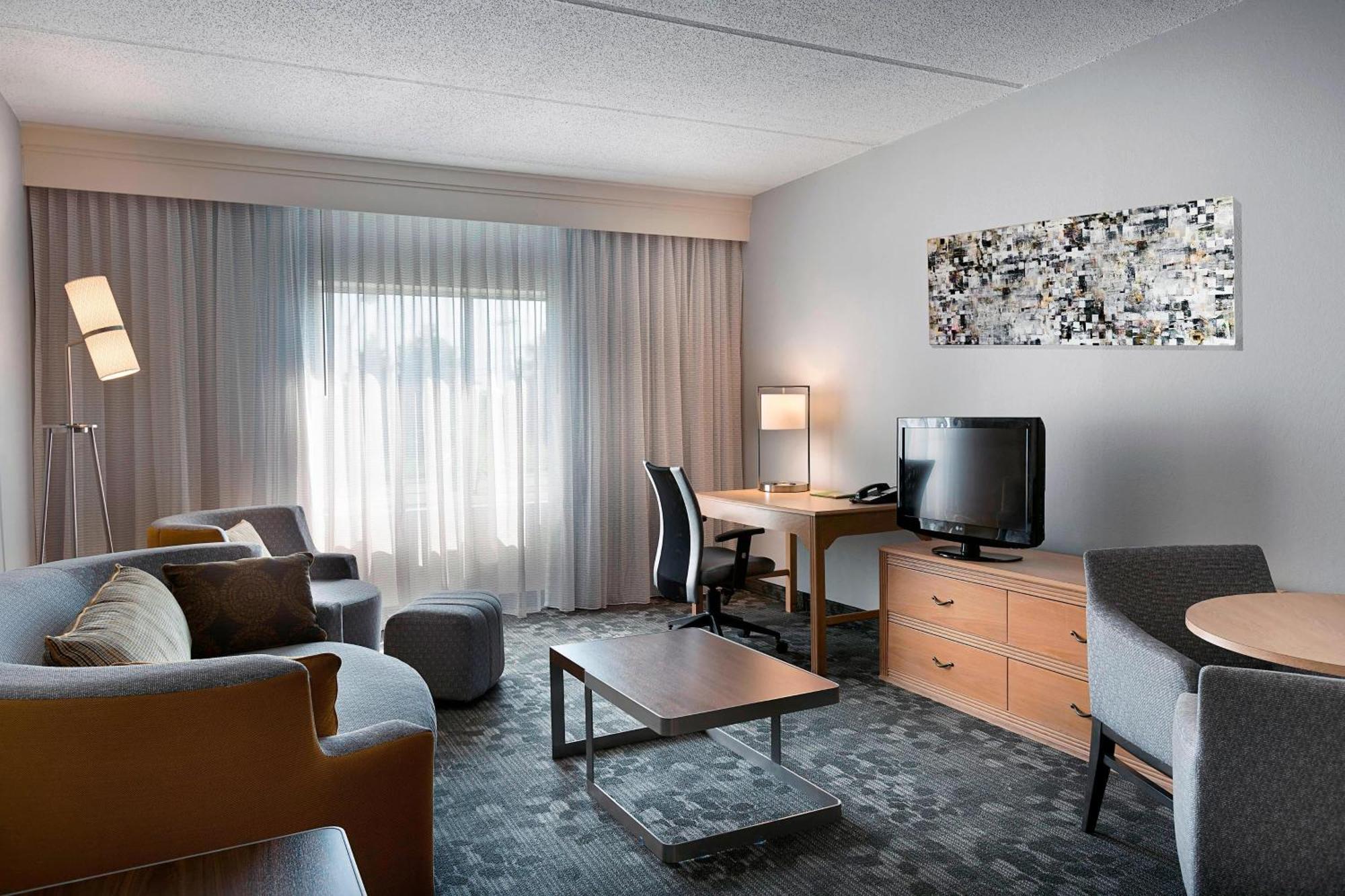 Courtyard By Marriott Myrtle Beach Broadway Eksteriør billede