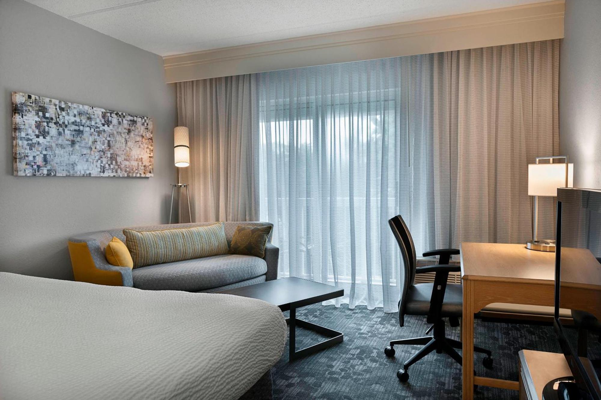 Courtyard By Marriott Myrtle Beach Broadway Eksteriør billede